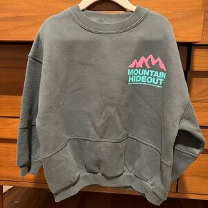 NWOT! ZaraMountain Hideout Sweatshirt